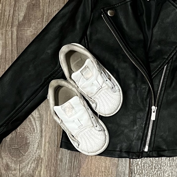 Adidas toddler shoes - Picture 5 of 6